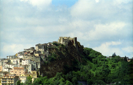 borgo_castello_4.jpg