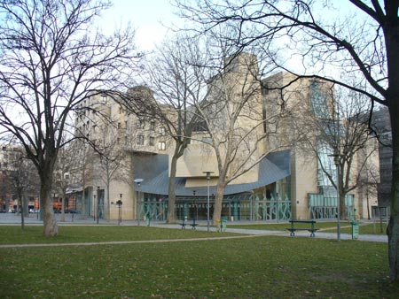 gehry_parigi_3.jpg